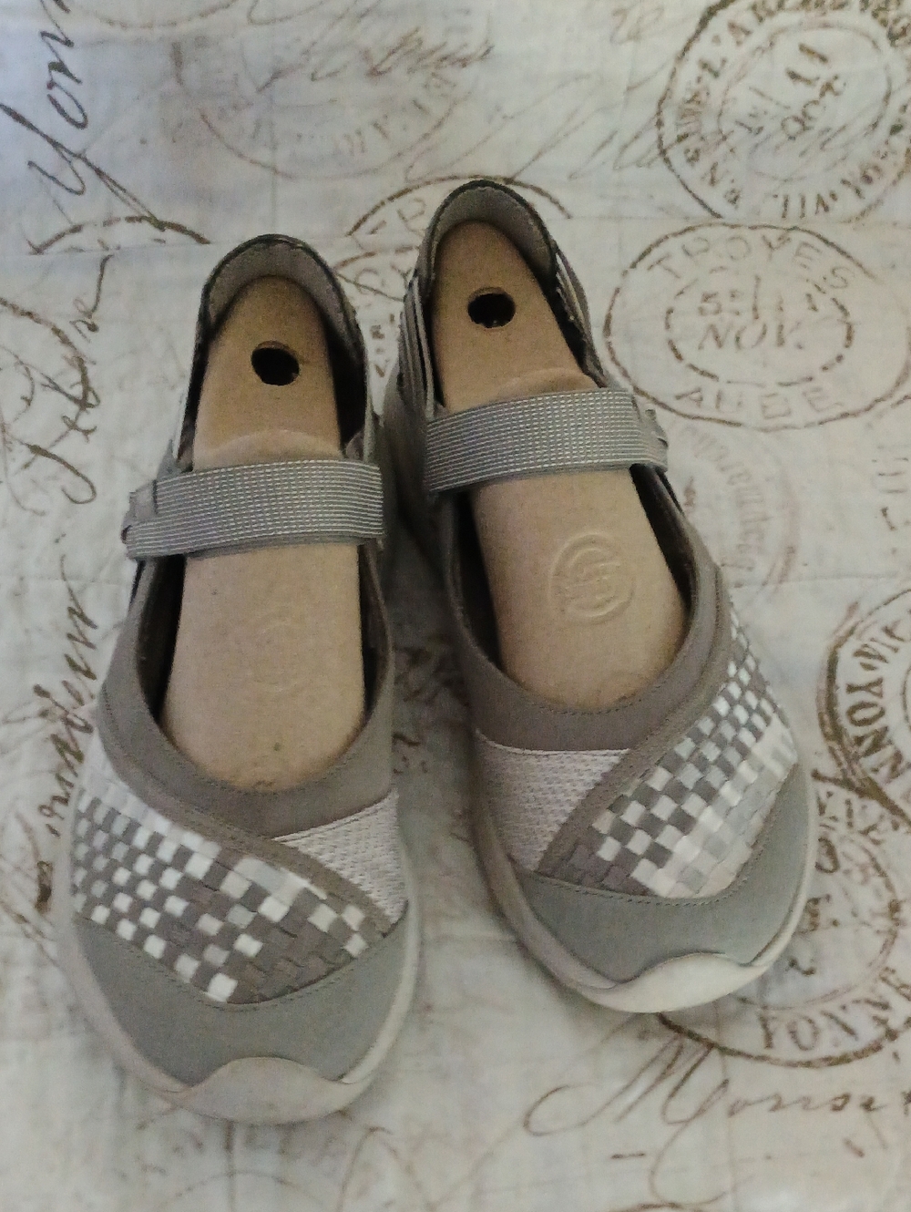Merrell Taupe Elastic Mary Jane Slip-On Flats